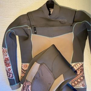 🔥RARE Billabong 3/2 Surf capsule women’s wetsuit
